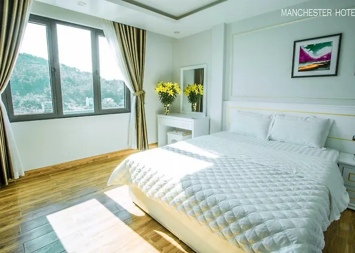 Manchester Hạ Long
