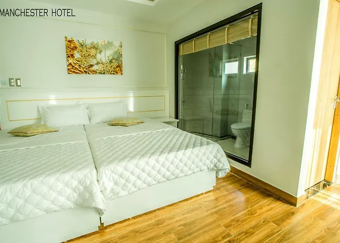 Manchester Hotel Ha Long