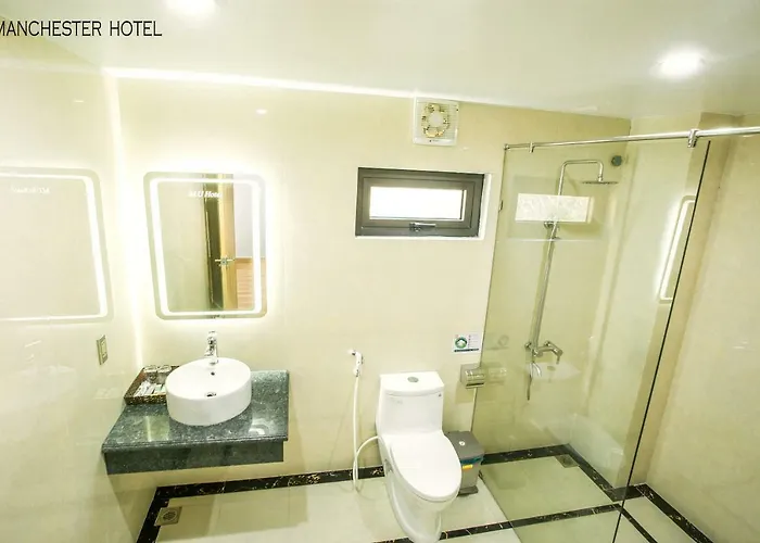 Manchester Hotel Ha Long